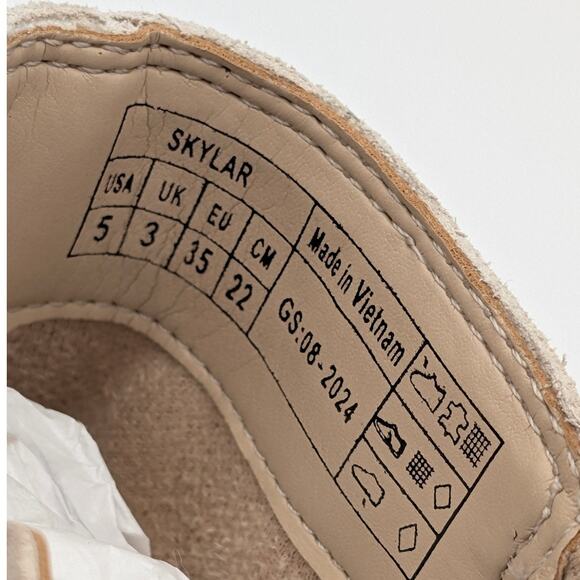 Vionic Skylar Ankle Wedge Boots Side Zip Women's Oatmeal Suede Size US5 EU35 - Picture 5 of 10